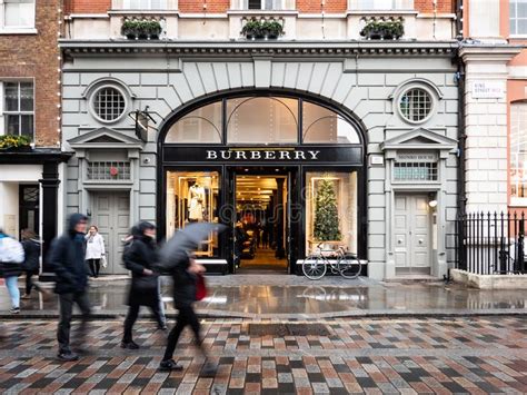 burberry covent garden hours|covent garden london.